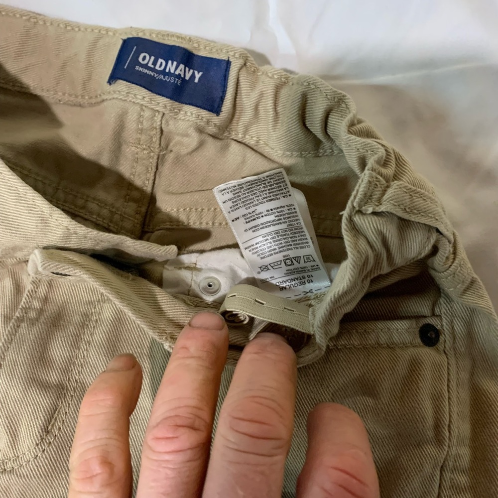 Old Navy size 10 regular kids in great shape except for a light mark on one leg,